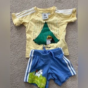 Adidas moomin matching set size 3-6 months.